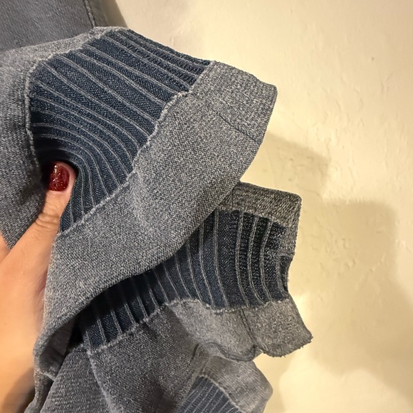 Alo Yoga High Waisted Moto Leggings Dark Storm Gray large - Picture 5 of 10